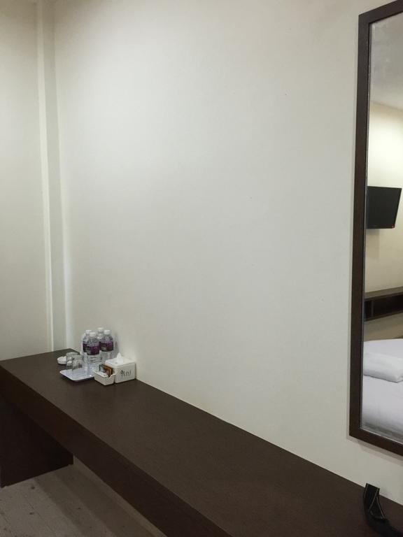 Redlink Hotel Batam Luaran gambar